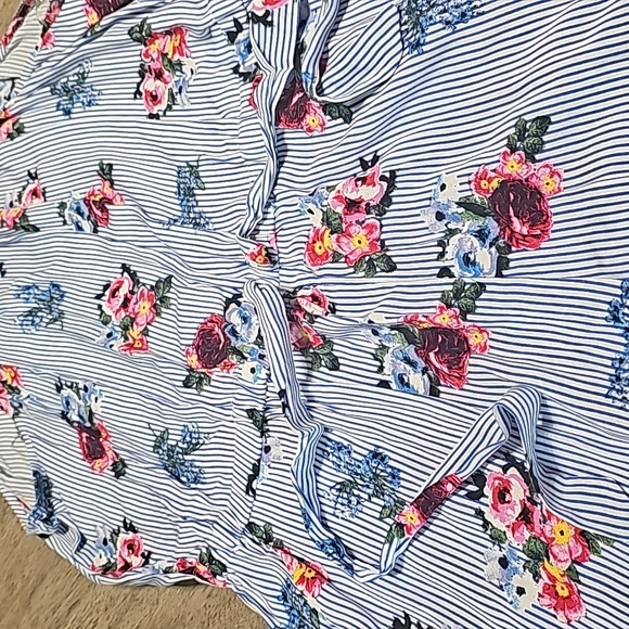 Bebop NWT Floral Romper Size Large - Picture 3 of 10